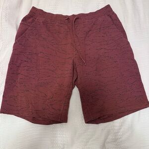 Lululemon Athletica size Large L Men's Patterned Athletic Shorts

Bin#3